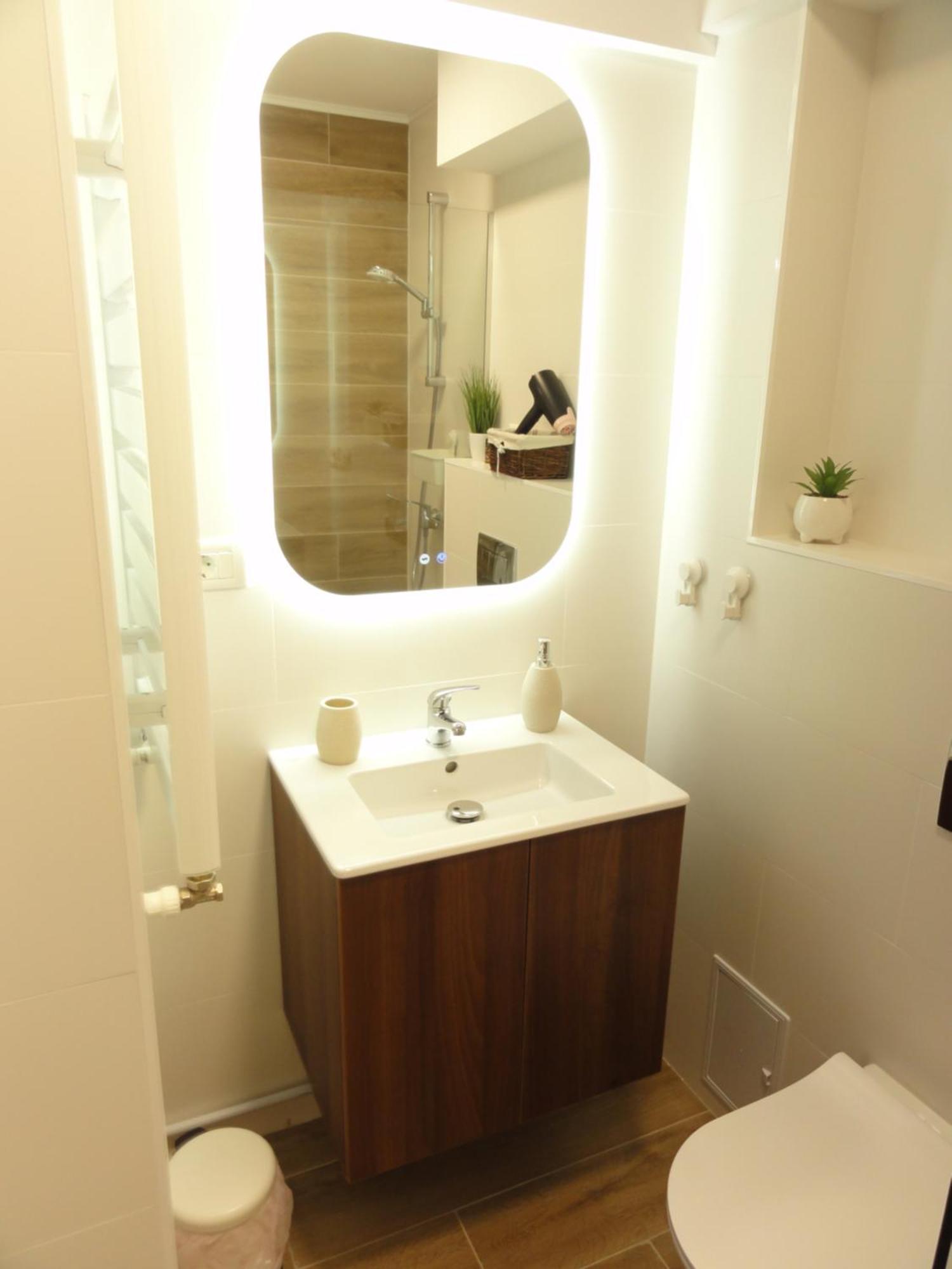 Central Luxury Apartment Iasi Exteriör bild